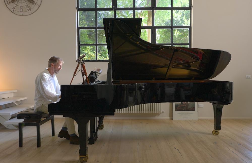 New piano music film with an astronomical touch 